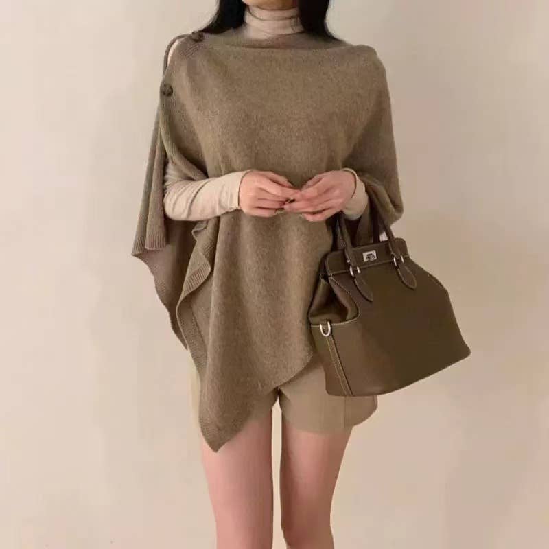 PEACH ACCESSORIES - Lightweight Merino Wool Button Detail Cape B031