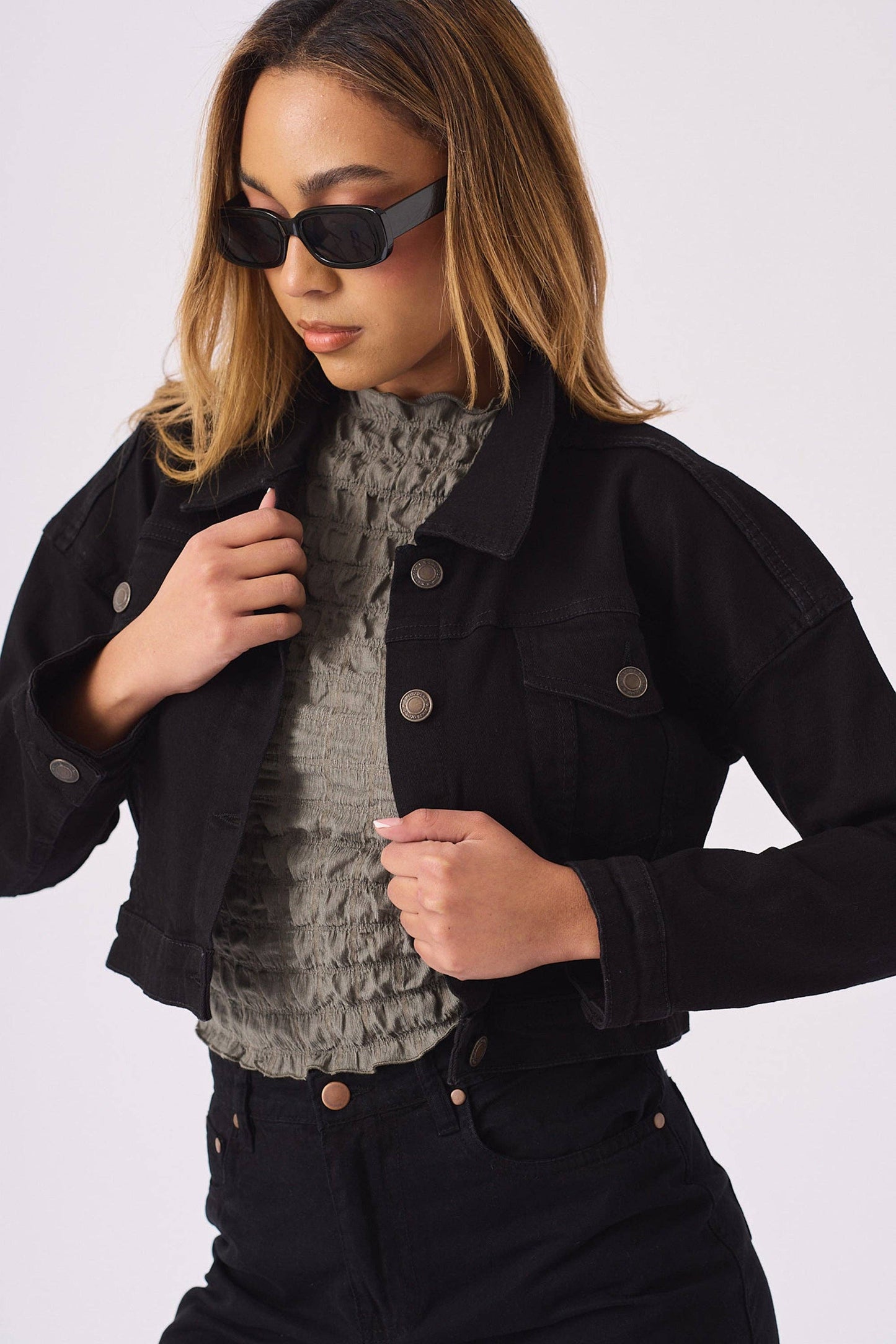 Red Ox Fashion Limited - CROPPED DENIM JACKET - BLACK