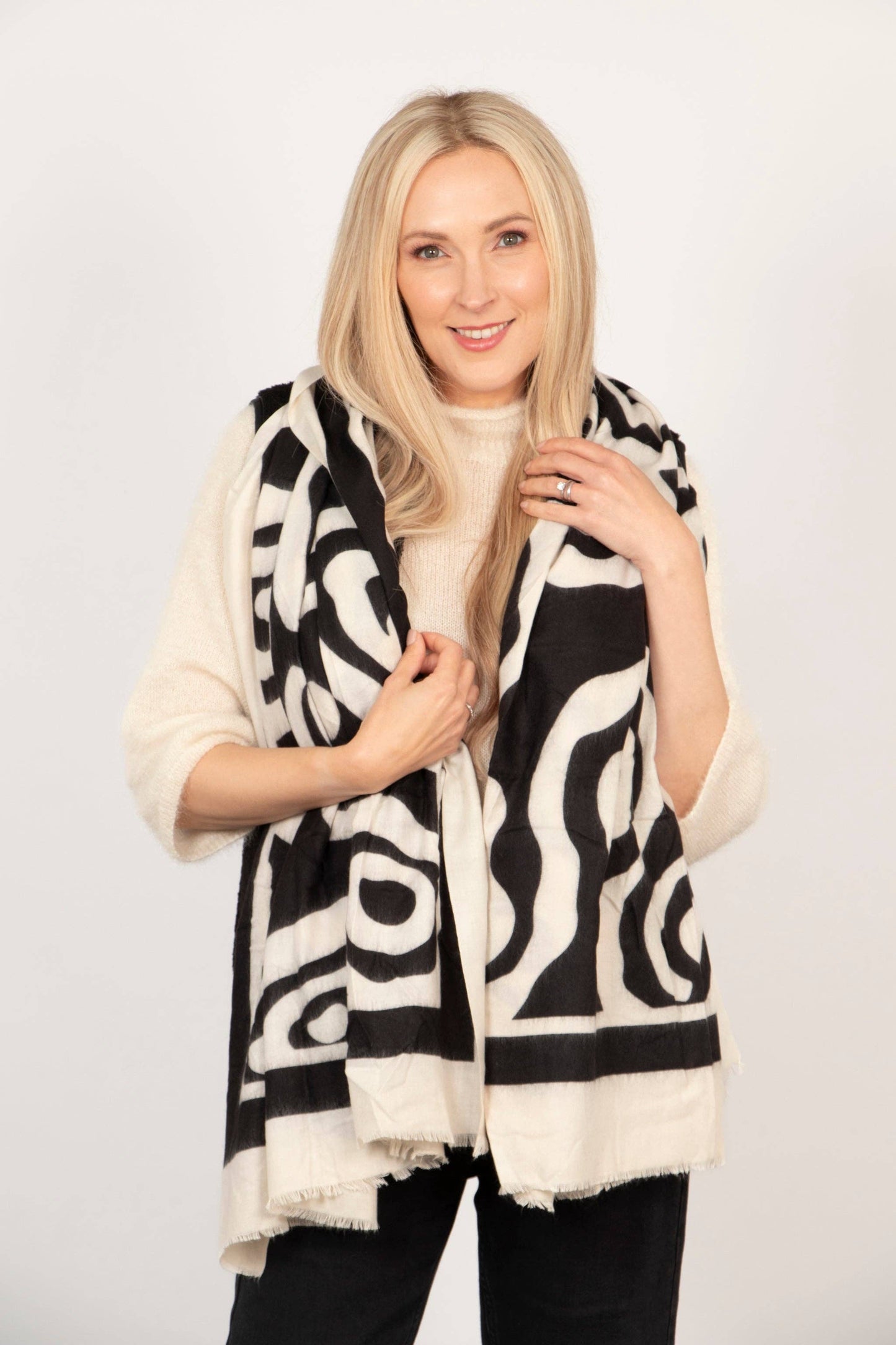 Sarta Accessories - Aston Lightweight Scarf - Cream, Abstract