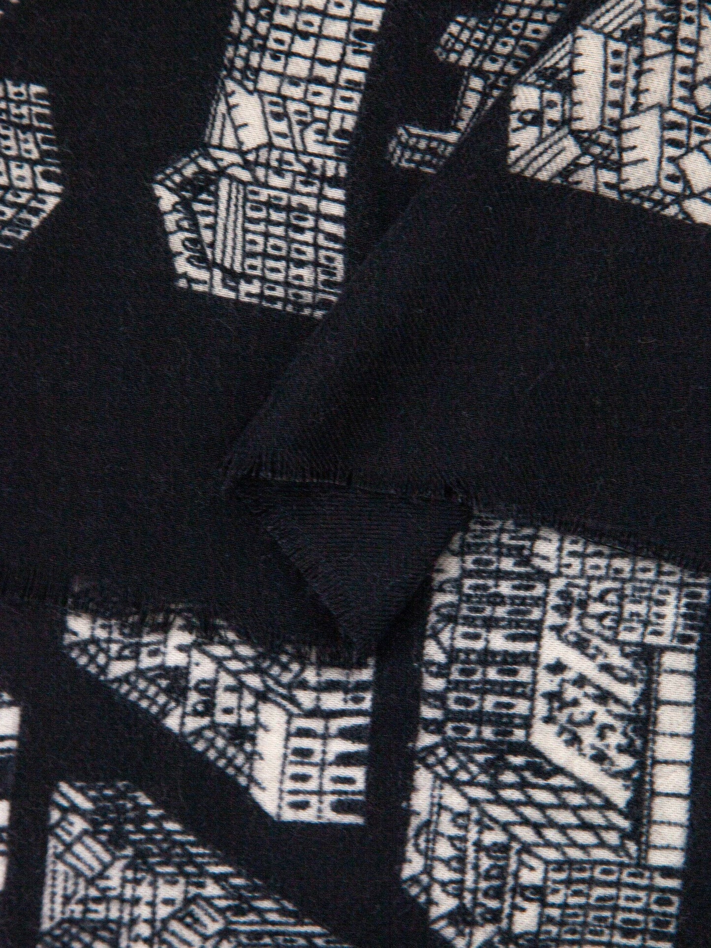 Sarta Accessories - Shelby Lightweight Scarf - Black, Architecture