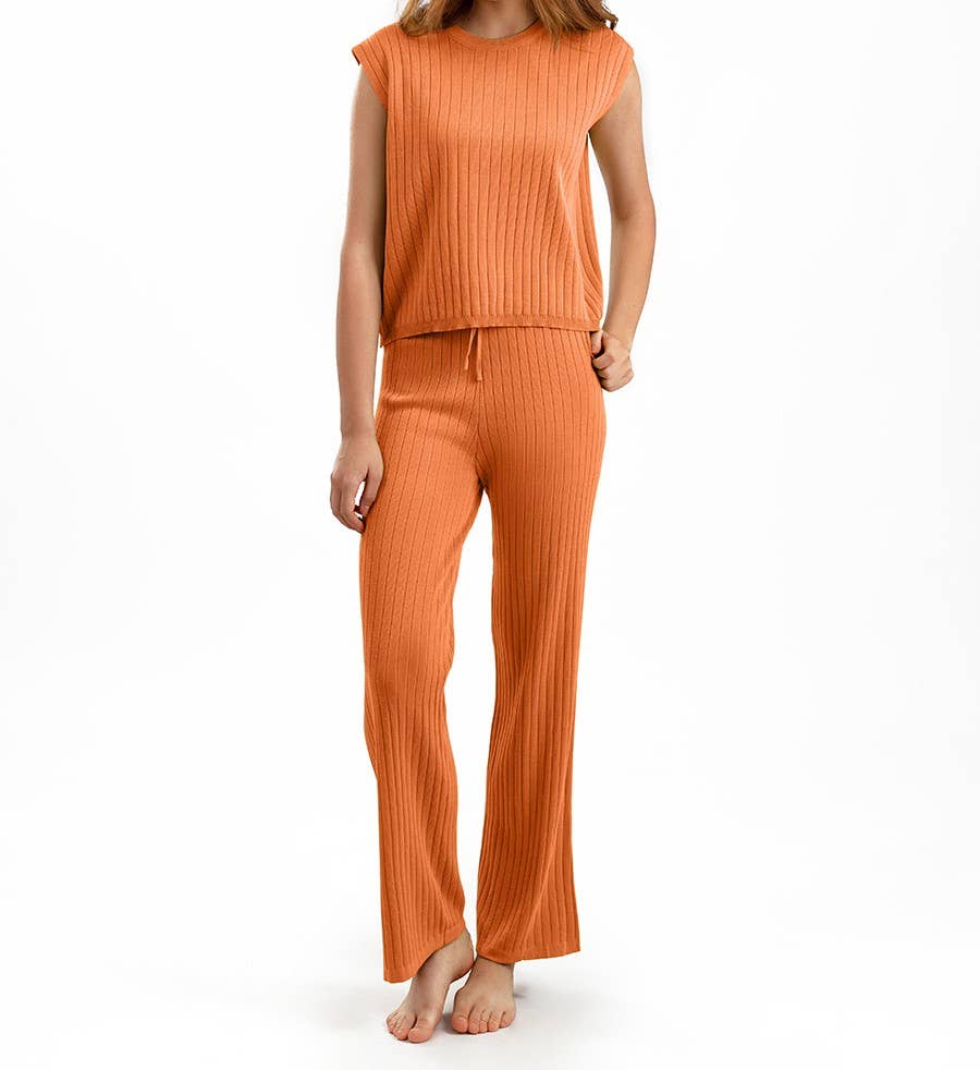 PEACH ACCESSORIES - Soft & Stylish Knit Top and Pant Set SET155