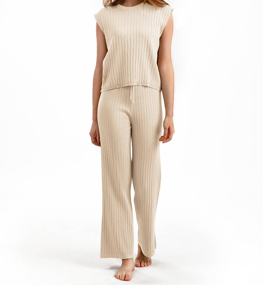 PEACH ACCESSORIES - Soft & Stylish Knit Top and Pant Set SET155