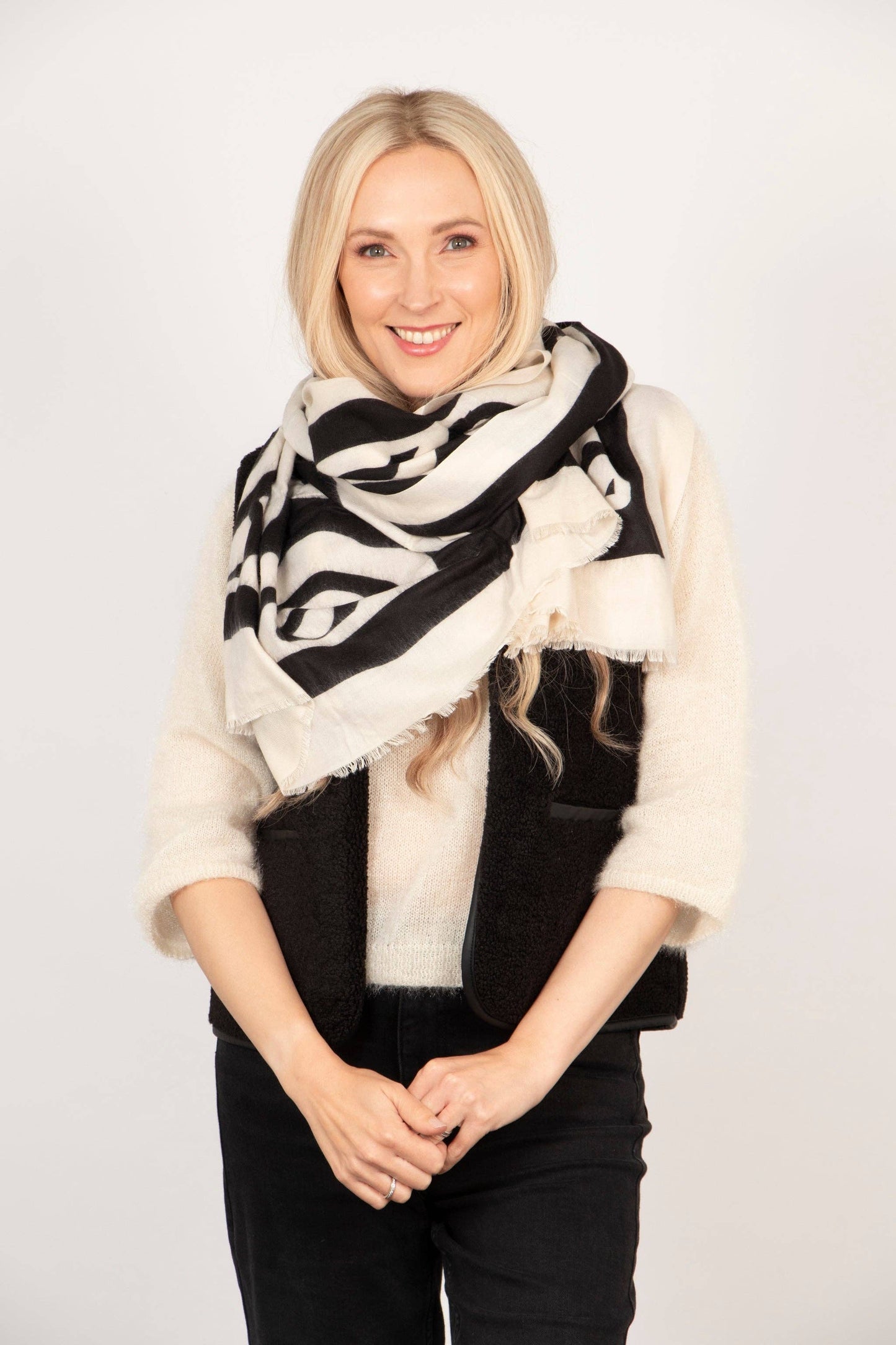 Sarta Accessories - Aston Lightweight Scarf - Cream, Abstract