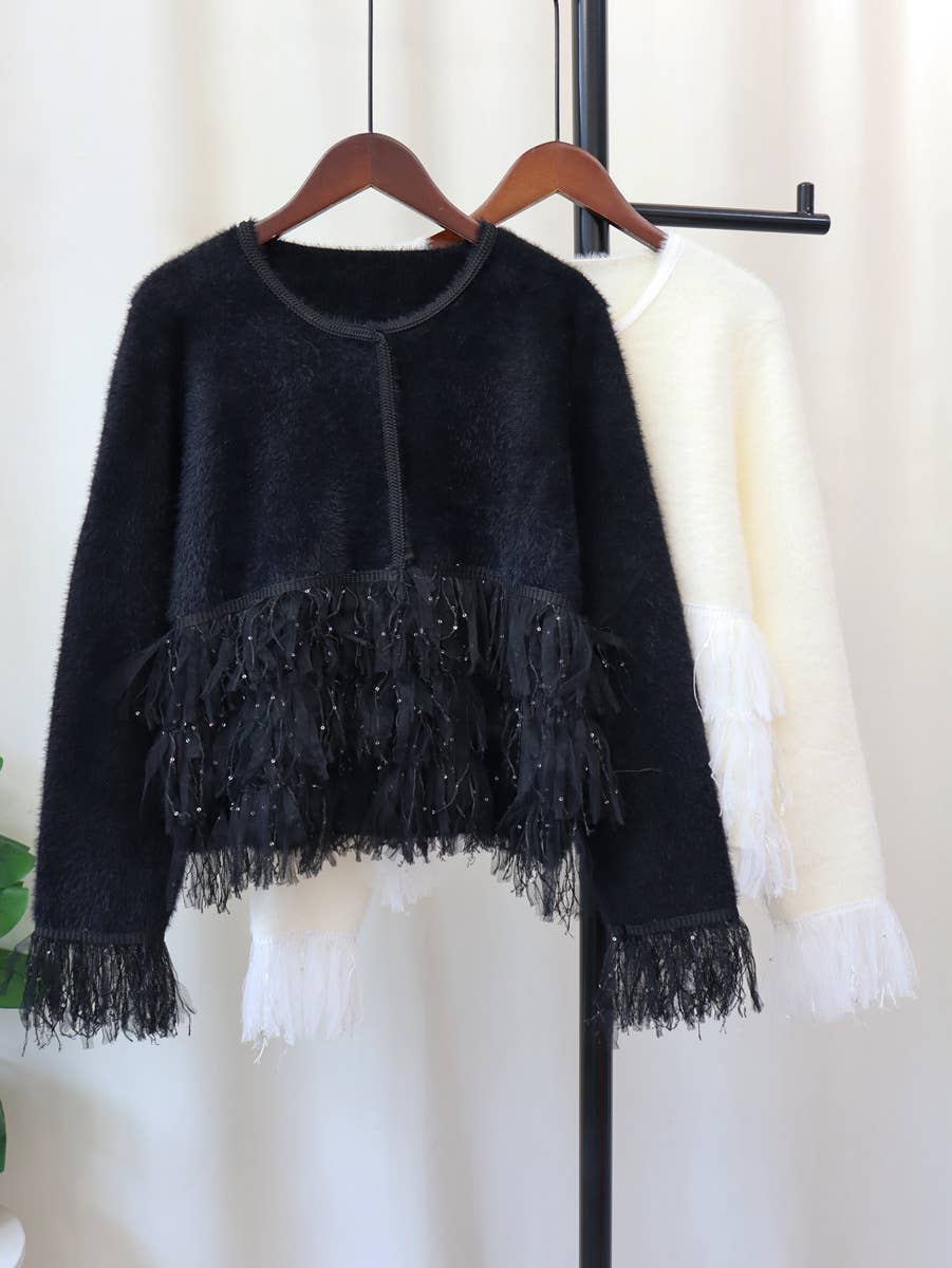 PEACH ACCESSORIES - Cardigan with Fringe Trim and Sequins SK140